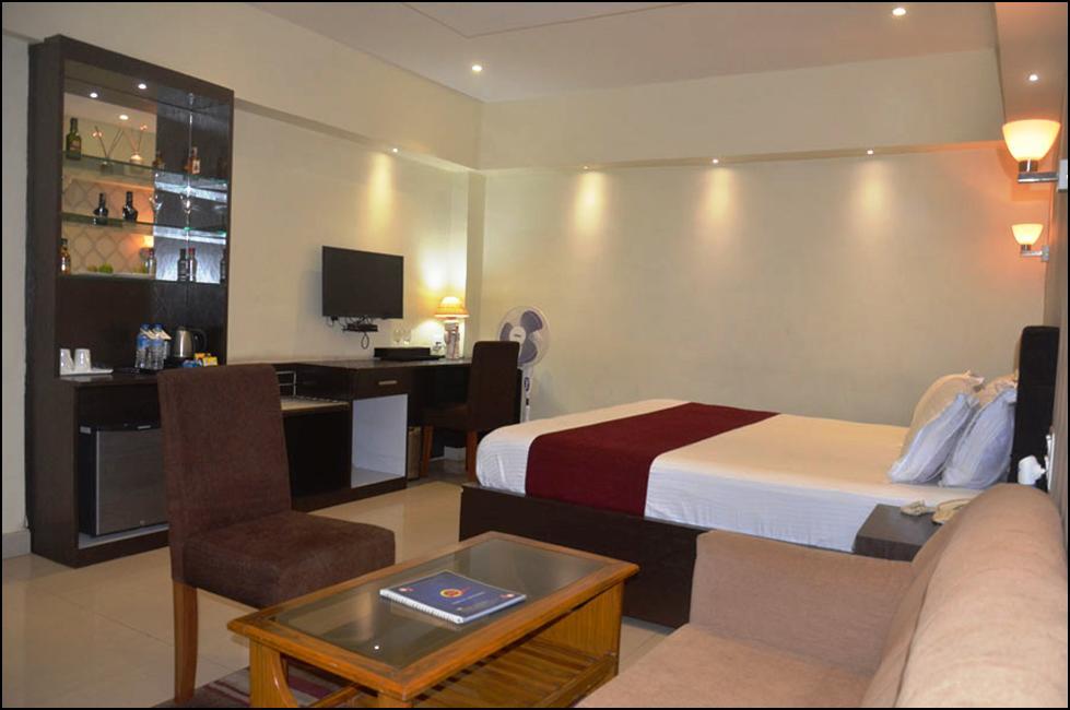 Hotel Pritika Durgāpur Esterno foto